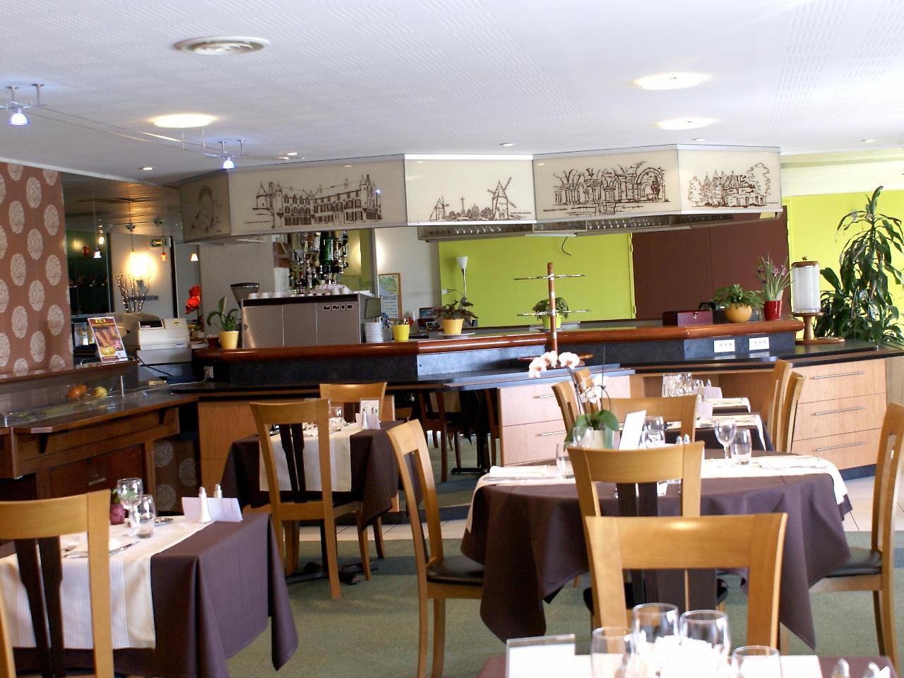 Logis Hotel Restaurant Aloe Les Herbiers Eksteriør billede