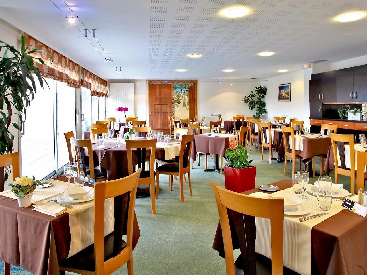 Logis Hotel Restaurant Aloe Les Herbiers Eksteriør billede