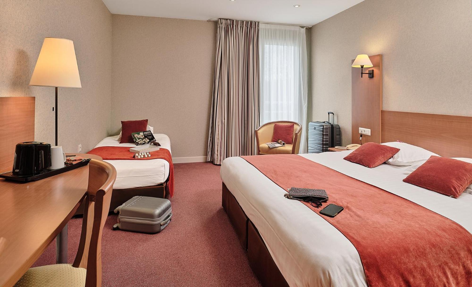 Logis Hotel Restaurant Aloe Les Herbiers Eksteriør billede