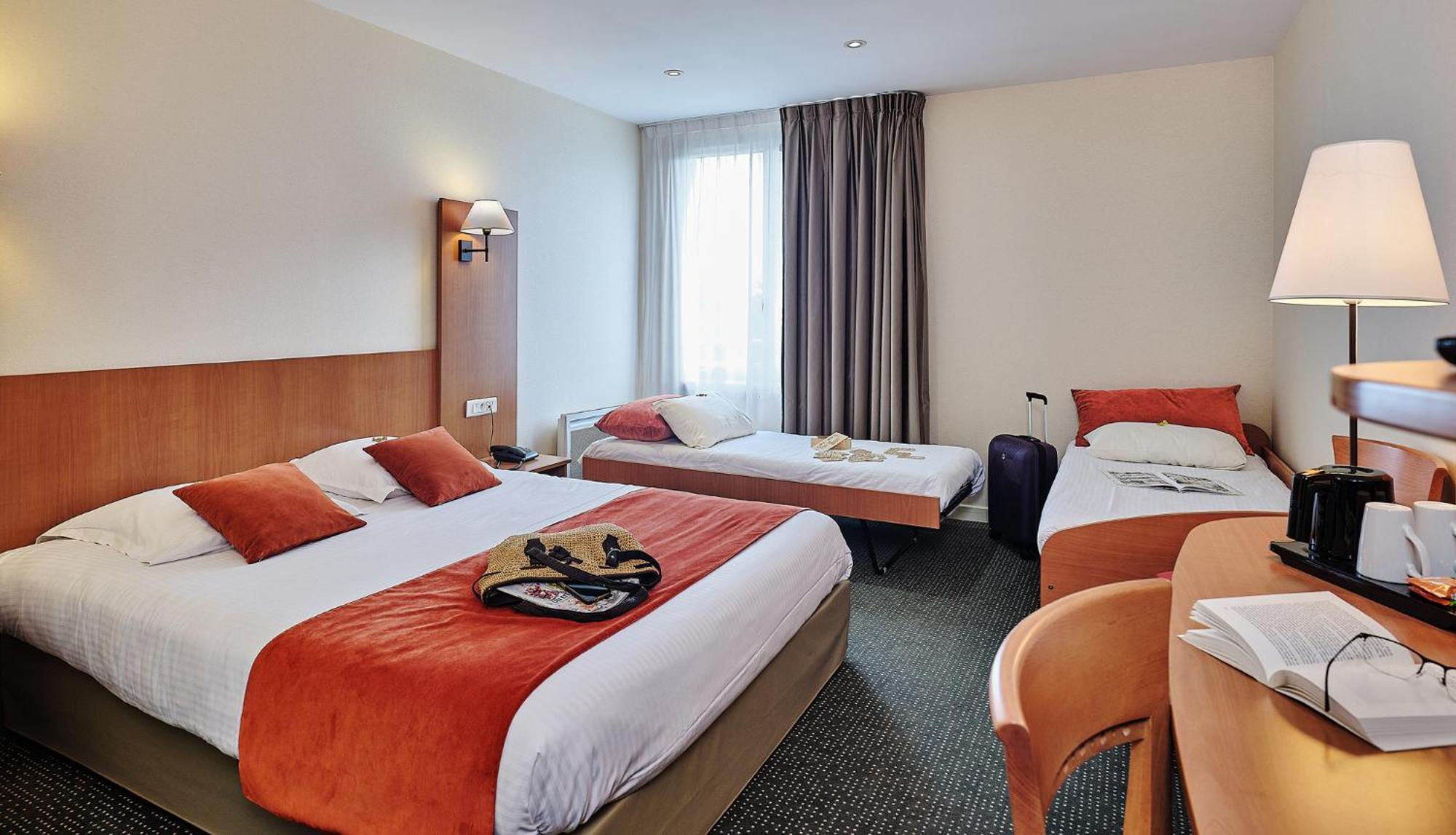 Logis Hotel Restaurant Aloe Les Herbiers Eksteriør billede